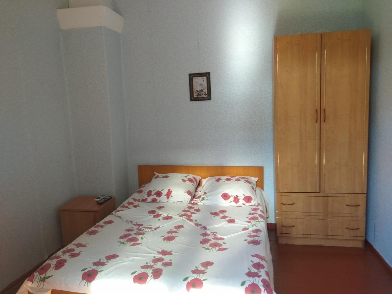 Guesthouse On Kabardinskaya 139A Гагра Екстериор снимка